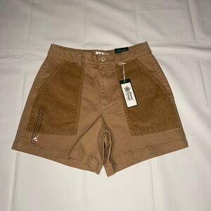 Alpine Design Tan Women's Cargo Shorts NWT Size 6